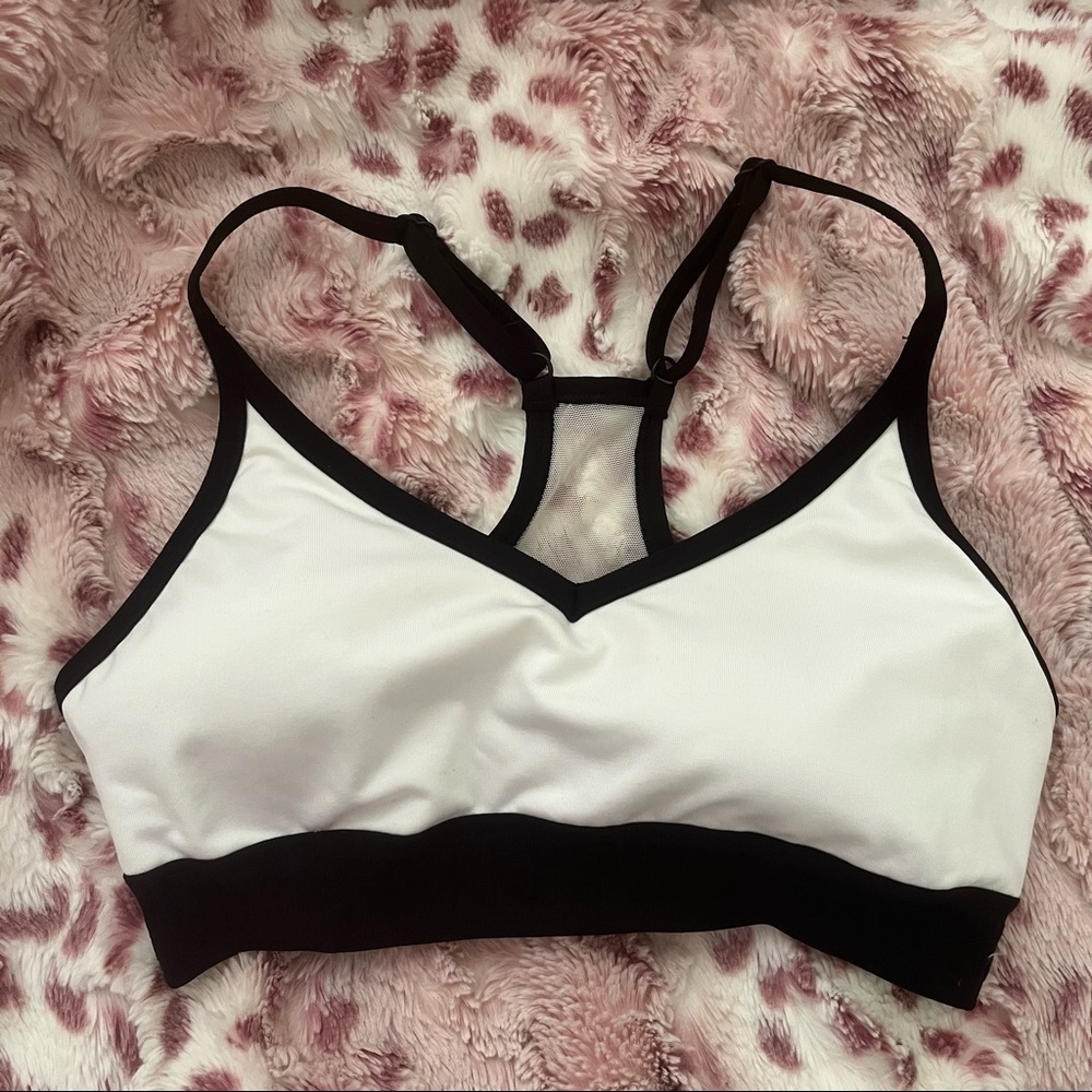 PINK SPORTS BRA